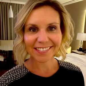 Meet your Posher, Elizabeth